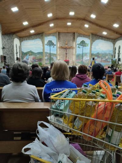 Abertura das Novenas reúne centenas de fiéis em Laranjeiras do Sul Celebração marca o início da preparação para a Festa em honra a Nossa Senhora Aparecida